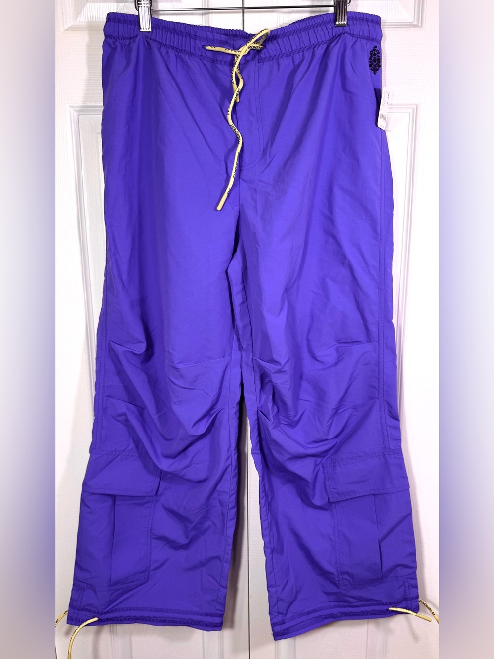 FP Movement x Madhappy Pulse Cargo Parachute Pants Neon Purple NWT Size M